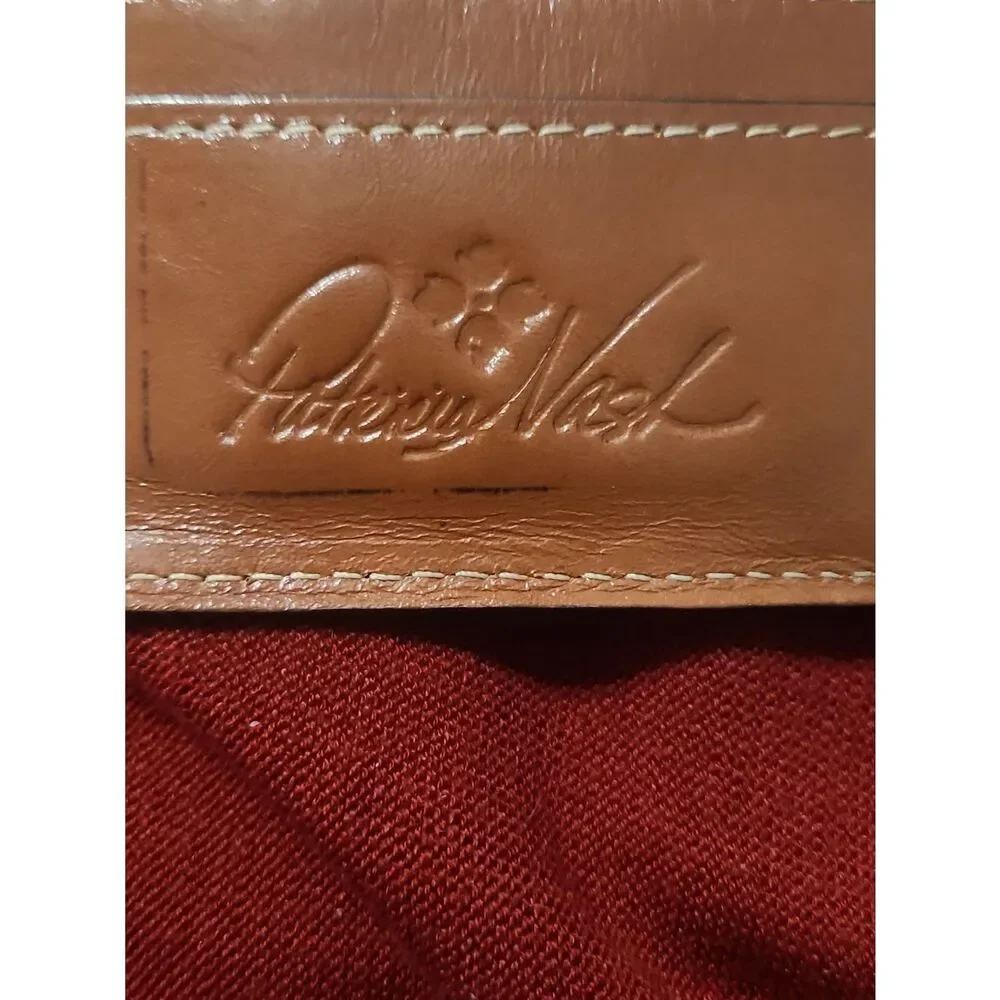 Paricria Nash Leather Floral Accent Women’s Wallet